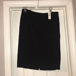 NEVER WORN LOFT black pencil skirt